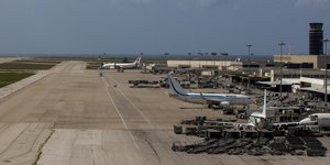 Αεροπλάνα στο αεροδρόμιο της Βυρητού