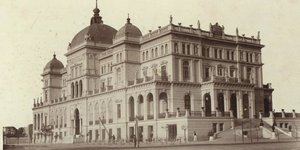 Το ξενοδοχείο Ακταίον Παλλάς, το οποίο κατεδαφίστηκε την δεκαετία του '80