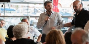 Στη Σύρο ο Νίκος Ανδρουλάκης