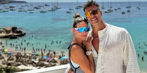 Η Αθηνά Οικονομάκου απολαμβάνει τις διακοπές της στο πλευρό του συντρόφου της