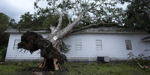 Καταστροφικός και φονικός ο κυκλώνας Μπέριλ 