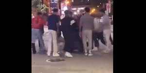 Ομοφοβική επίθεση εναντίον ζευγαριού γυναικών στον Καναδά