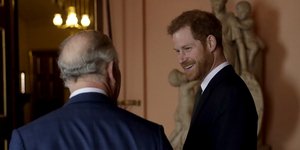 Βασιλιάς Κάρολος και πρίγκιπας Χάρι 