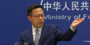 Ο εκπρόσωπος της κινεζικής διπλωματίας, Zhao Lijian