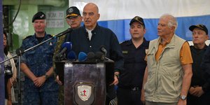 Δένδιας και Μπορέλ