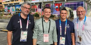 Ο Χάρης Δούκας με την Ελισάβετ Τελτσίδου στο Ολυμπιακό Χωριό