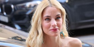 Η Δούκισσα Νομικού έκανε μια αναδρομή στην πορεία της στον χώρο της μόδας, με αφορμή το νέο της εξώφυλλο