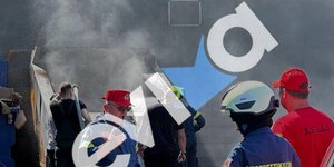 Φωτιά σε εργοστάσιο στα Ψαχνά Ευβοίας