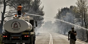 Πυροσβεστικό οχημα φωτια