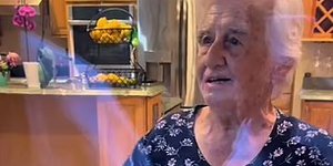 Η γιαγιά Σοφία κλείδωσε έξω από το σπίτι τις εγγονές της και έγινε viral 