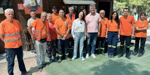 Γιαννακοπούλου: Συναντήθηκε με εθελοντές-πυροσβέστες -«Είστε το παράδειγμα της Ελλάδας που προσφέρει»