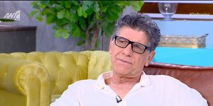 Ο Γιάννης Μπέζος