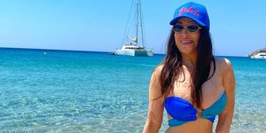 Η Ιωάννα Παλιοσπύρου απολαμβάνει τις διακοπές της στη Μύκονο