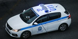 ηθοποιός, περιπολικό