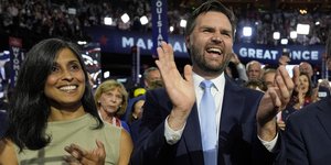 O γερουσιαστής, Τζέι Ντι Βανς με την σύζυγό του Ούσα