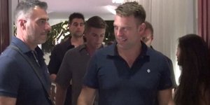 Στέφανος Κασσελάκης και Τάιλερ ΜάκΜπεθ στη Μύκονο
