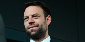 Ο Στέφανος Κασσελάκης, κοντινό