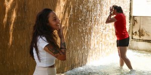 Επί μισό μήνα «βράζει» η χώρα: 15η συνεχόμενη ημέρα πολύ υψηλών θερμοκρασιών 