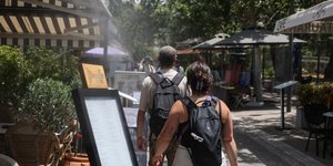 Καιρός: Επιμένει ο καύσωνας και την Τρίτη -Πού θα δείξει πάνω από 40°C