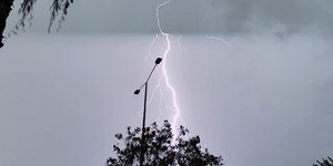 Κεραυνός στην Αττική κατά τη διάρκεια της κακοκαιρίας