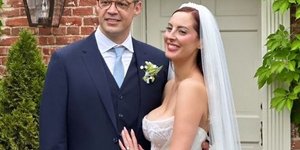 Η κόρη της Σούζαν Σάραντον με σούπερ σέξι νυφικό