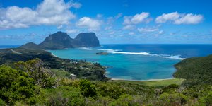 Κοιτάζοντας νότια στη λιμνοθάλασσα του νησιού Lord Howe προς το Mout Lidgbird 