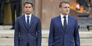 O Γάλλος πρόεδρος Μακρόν και ο υπηρεσιακός πρωθυπουργός Γκαμπριέλ Ατάλ