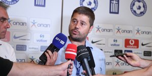 Ο Μάκης Γκαγκάτσης μιλά σε ΜΜΕ