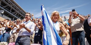 Μαρέβα και Κυριάκος Μητσοτάκης παρακολούθησαν τις νίκες Τσιτσιπά και Σάκκαρη