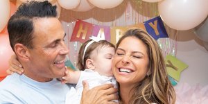 Η Μαρία Μενούνος στα γενέθλια της κόρης της