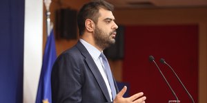 Παύλος Μαρινάκης ενημέρωση πολιτικών συντακτών