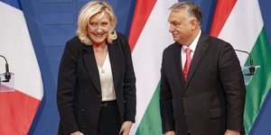H επικεφαλής της γαλλικής ακροδεξιάς, Μαρίν Λεπέν και ο Ούγγρος πρωθυπουργός Βίκτορ Όρμπαν