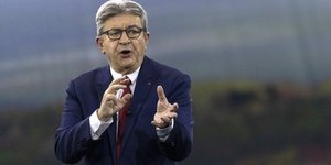 Ο Ζαν Λικ Μελανσόν σε ομιλία