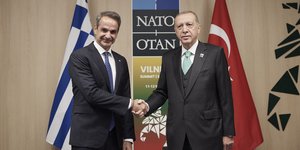 Κυριάκος Μητσοτάκης και Ταγίπ Ερτνογάν σε παλαιότερη Σύνοδο του ΝΑΤΟ
