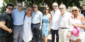 Φίλοι και συγγενείς στο μνημόσυνο της Αλίκης Βουγιουκλάκη