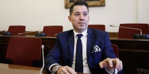 Νίκος Μανιαδάκης