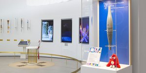 Η Δάδα των Ολυμπιακών Αγώνων ΠΑΡΙΣΙ 2024  στο Ολυμπιακό Μουσείο Αθήνας 