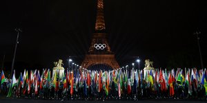 Οι σημαίες των χωρών που συμμετέχουν στους Ολυμπιακούς Αγώνες 2024 στο Παρίσι