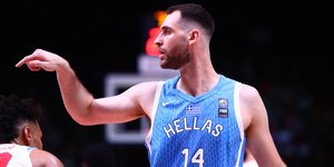 Ο Γιώργος Παπαγιάννης με τη φανέλα της Εθνικής