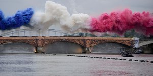 Η βροχή στην τελετή έναρξης των Ολυμπιακών Αγώνων 2024, έκανε τον Σηκουάνα ακατάλληλο για κολύμπι