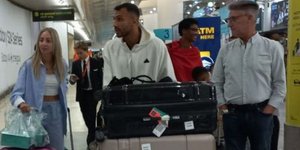 Η άφιξη του Βαγγέλη Παυλίδη στη Λισαβόνα