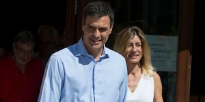 Το πρωθυπουργικό ζεύγος της Ισπανίας, Πέδρο Σάντσεθ και Μπεγκόνια Γκόμεθ