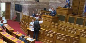 Γεωργιάδης: «Σε μένα δεν μπορείς να κάνεις αυτά που έκανες στη Συρεγγέλα» -Πολάκης: «Μου είπε ουστ, το ακούσατε;»