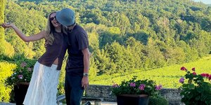 O εγγονός της βασίλισσας Μαργκρέτε της Δανίας κάνει διακοπές στο οικογενειακό chateau 