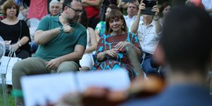 Ημέρα συγκίνησης στον Προεδρικό κήπο -Πλήθος κόσμου στην εκδήλωση για τα 50 χρόνια από την Αποκατάσταση της Δημοκρατίας