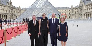 Λετίθια, Σαρλίν, Μαίρη και Ματθίλδη -Οι 4 royals που έλαμψαν στο δείπνο Μακρόν στο Λούβρο