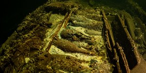 Δύτες ανακάλυψαν ναυάγιο του 19ου αιώνα στον βυθό της Βαλτικής με σαμπάνιες