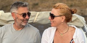 Η Σμαράγδα Καρύδη και ο Θοδωρής Αθερίδης απολαμβάνουν παρέα τις διακοπές τους