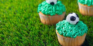 Cup cakes με «άρωμα» ποδοσφαίρου