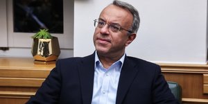 Χρήστος Σταικούρας, χαμογελαστός